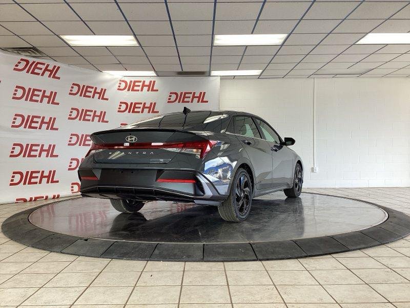 New 2026 Gray Hyundai SEL Sport image 7