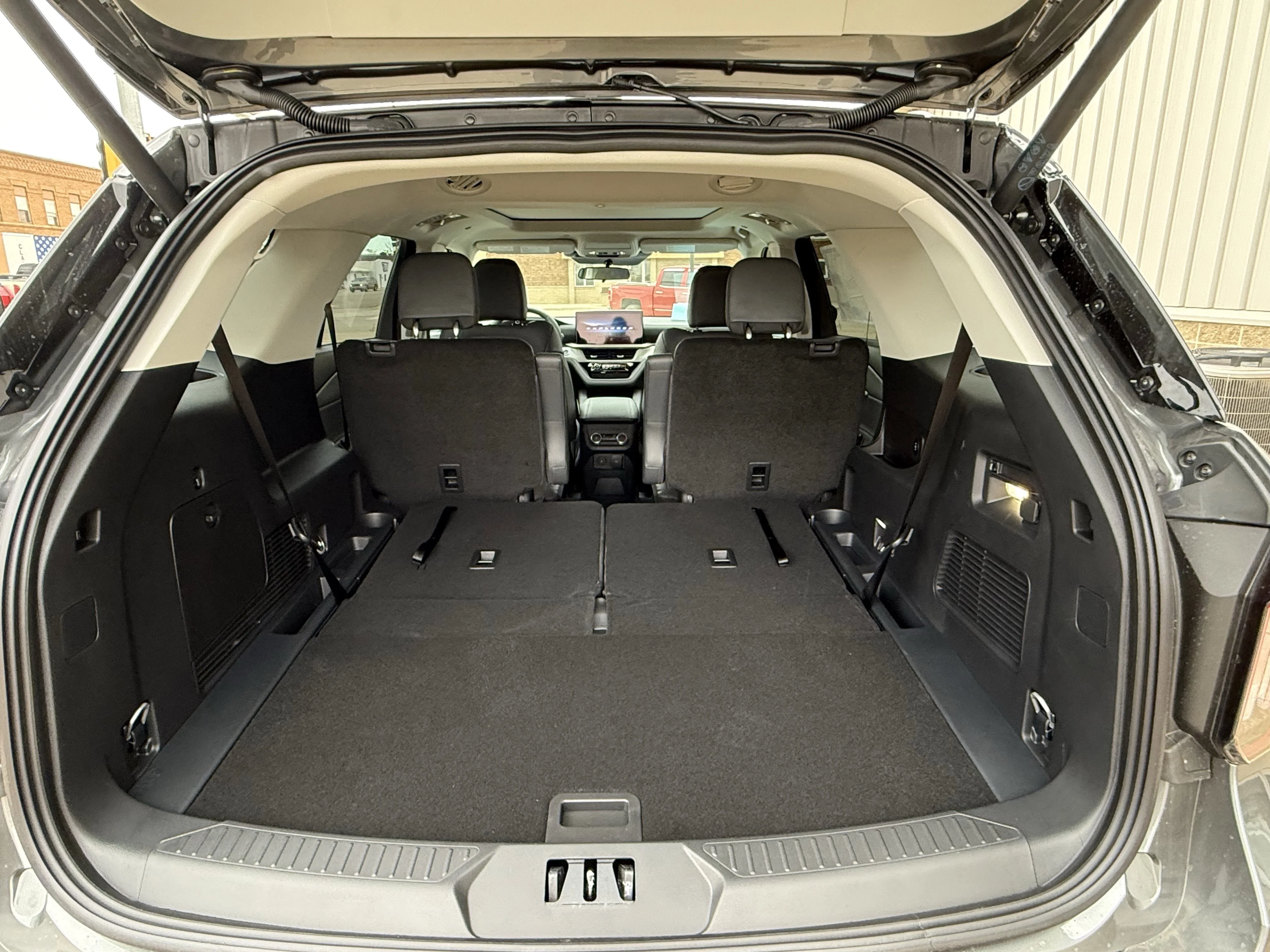 2026 Ford Explorer Active - Photo 14