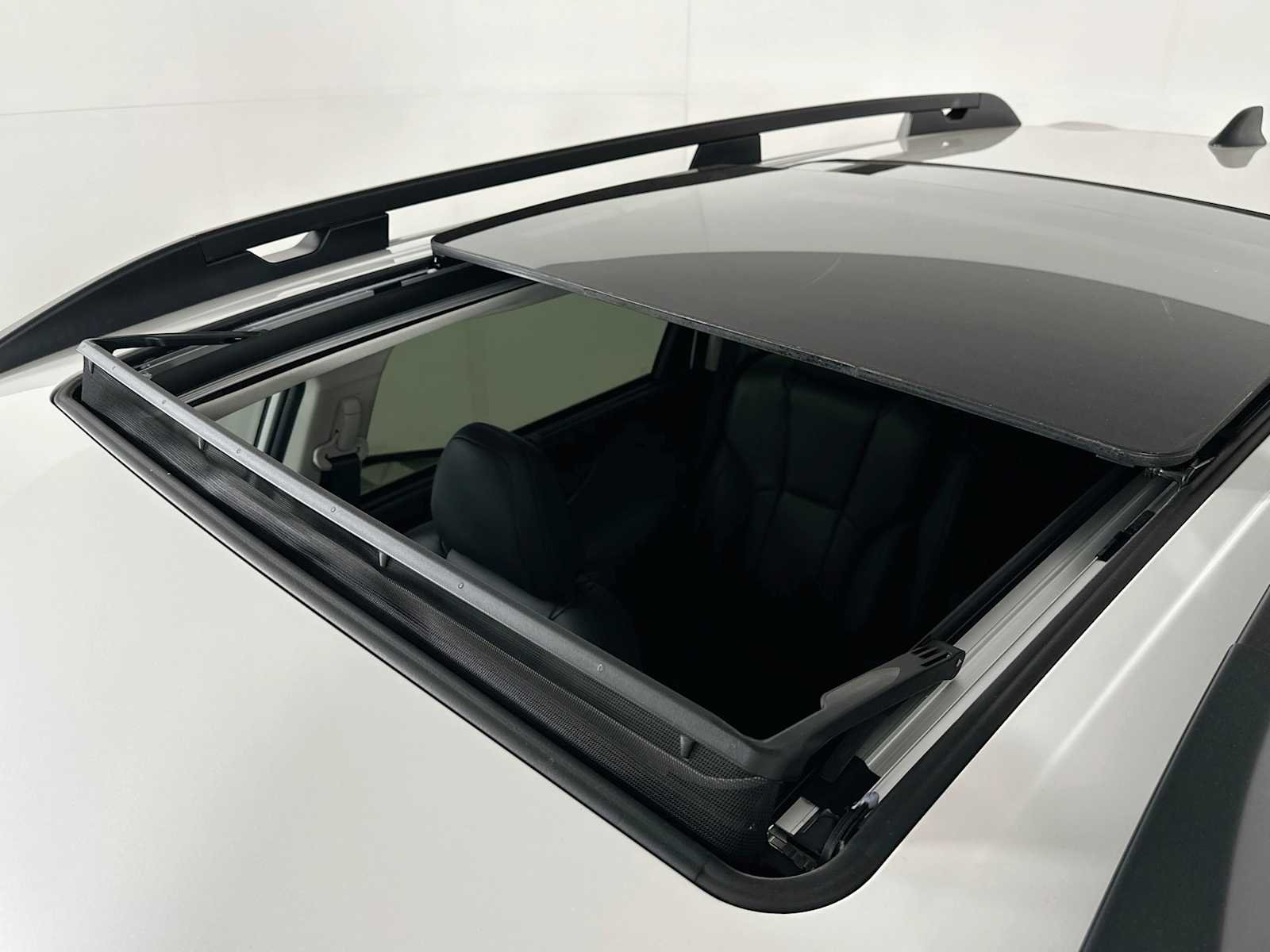 New 2026 CRYSTAL WHITE PEARL Subaru Onyx Edition Touring 7-Passenger image 20