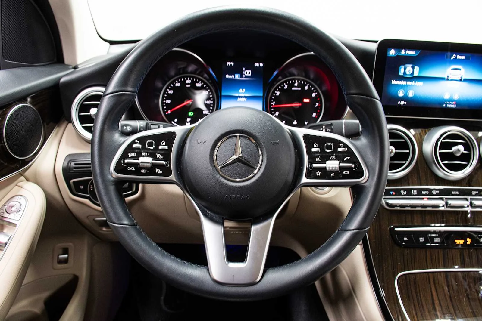 Used 2022 Lunar Blue Metallic Mercedes-Benz GLC 300 image 13