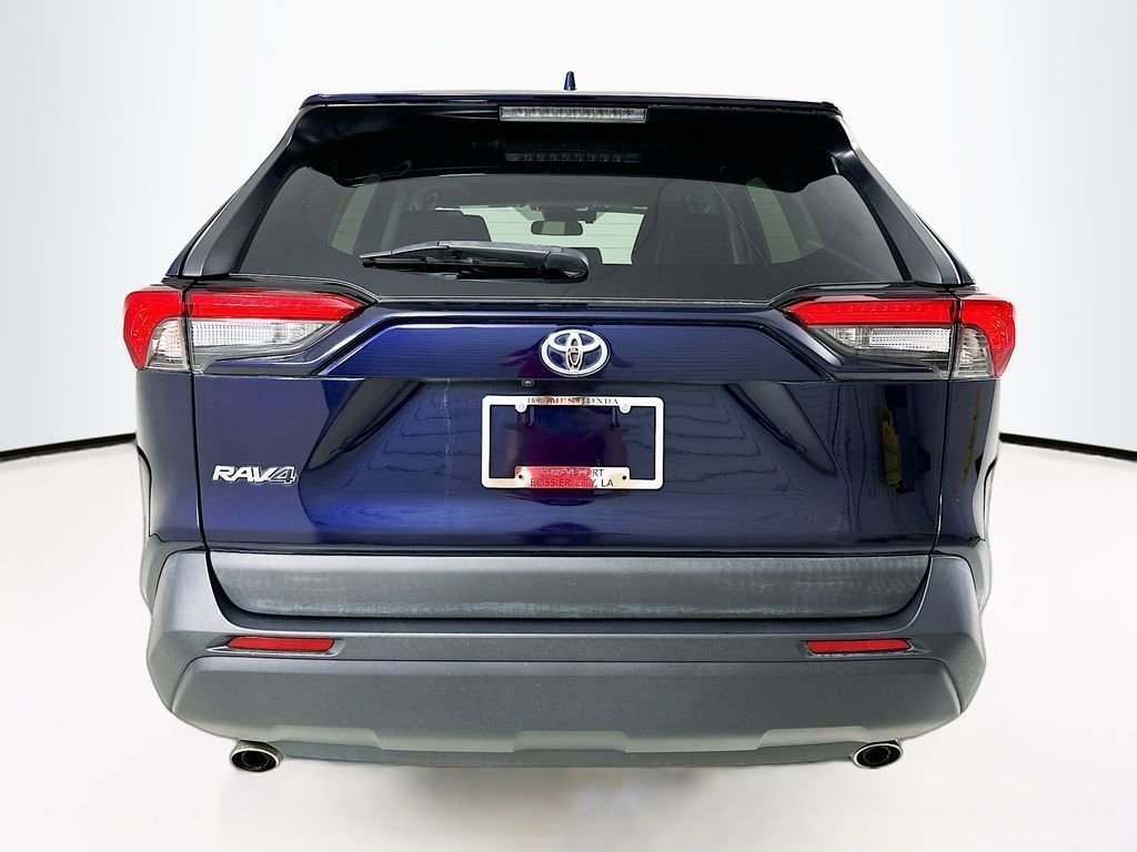 Used 2022 Blue Toyota XLE Premium image 20