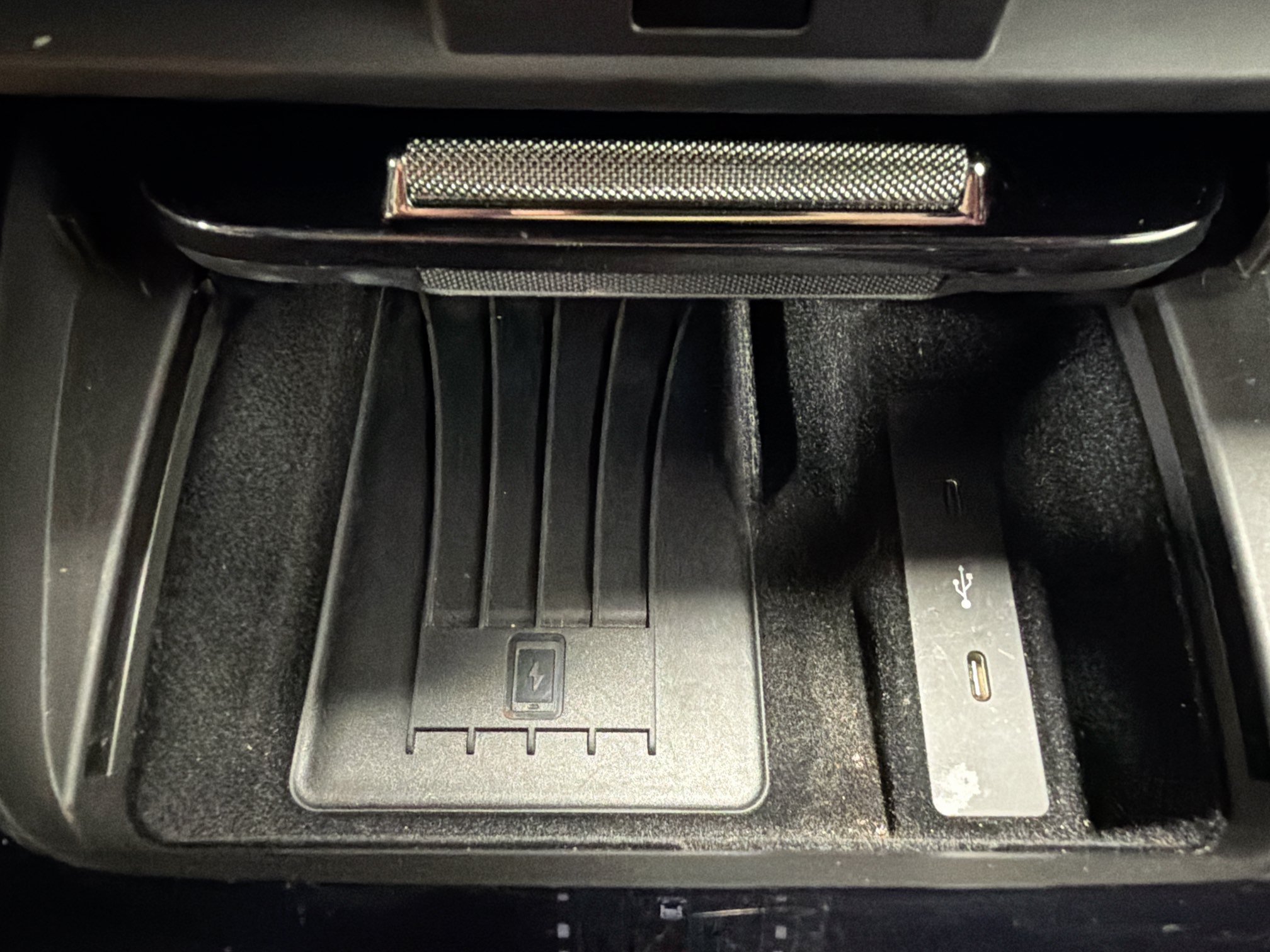 Certified Used 2025 Arctic Grey Porsche S image 30