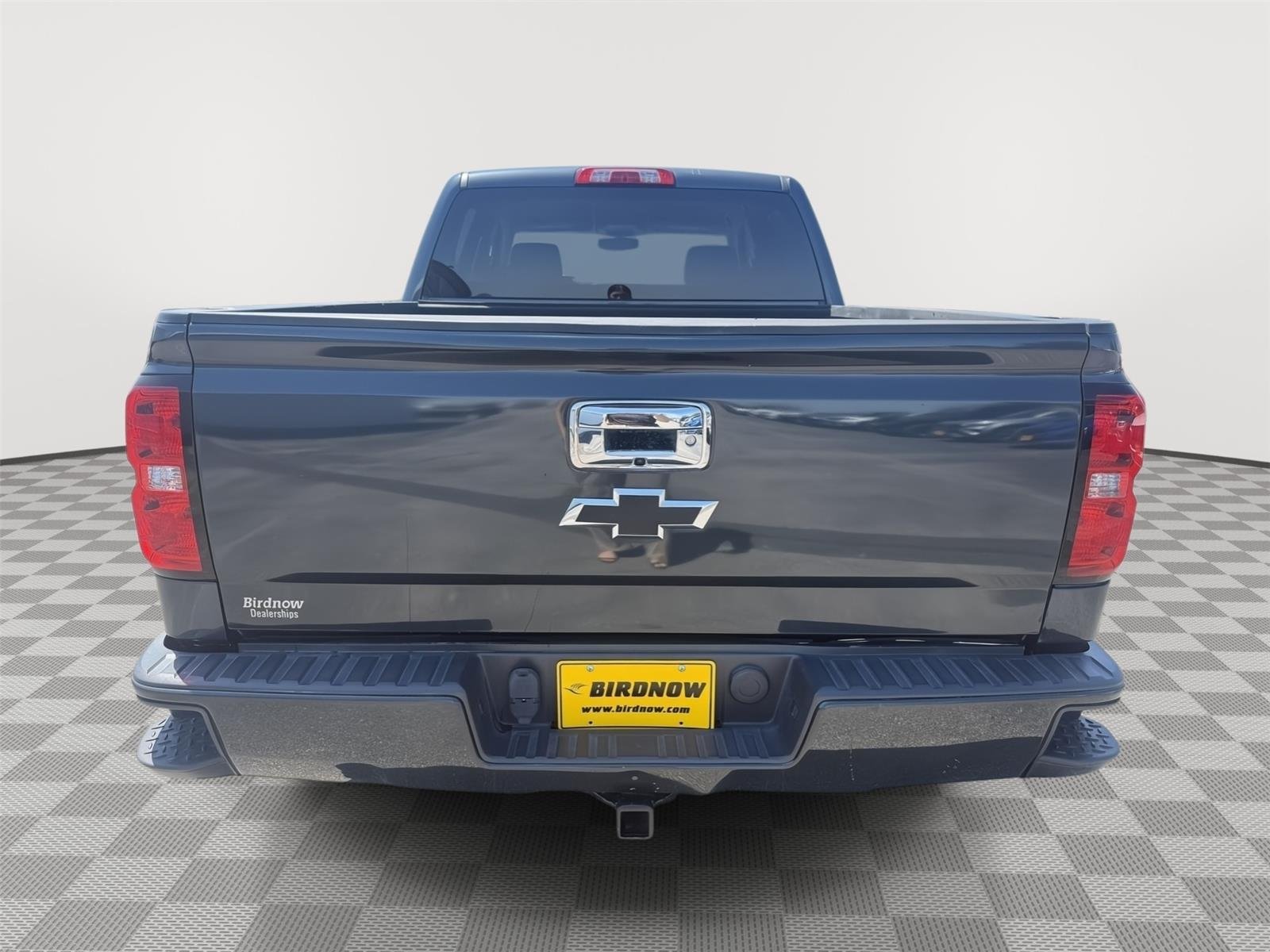 Used 2017 GRAPHITE METALLIC Chevrolet LT image 5