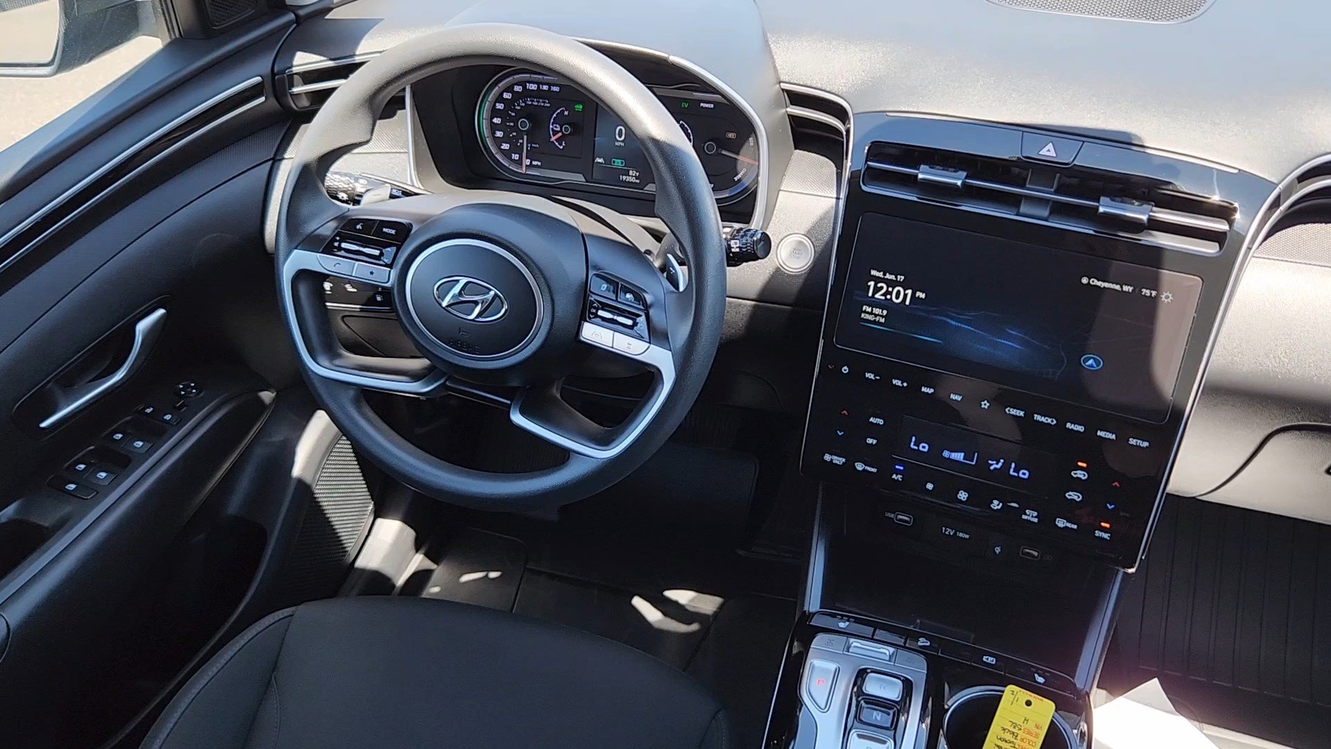Used 2024 Black Pearl Hyundai SEL image 5