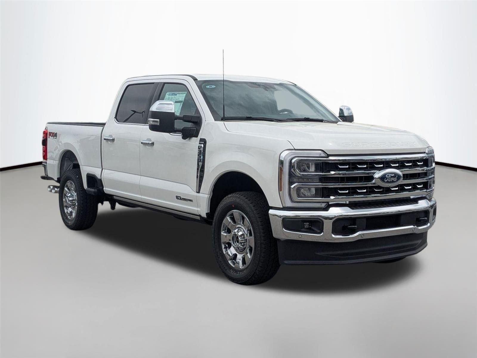 New 2025 Star White Metallic Tri-Coat Ford LARIAT image 3