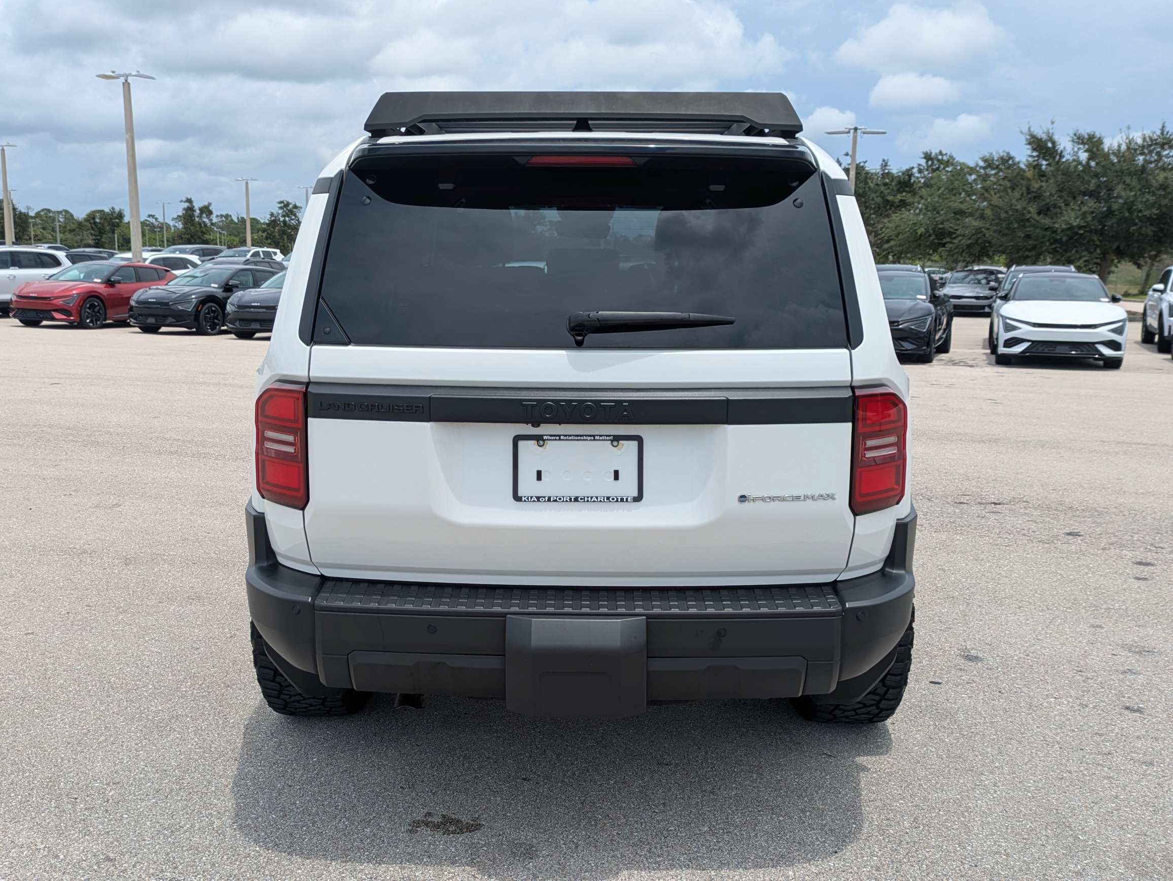 Used 2025 Ice Cap Toyota 1958 image 6