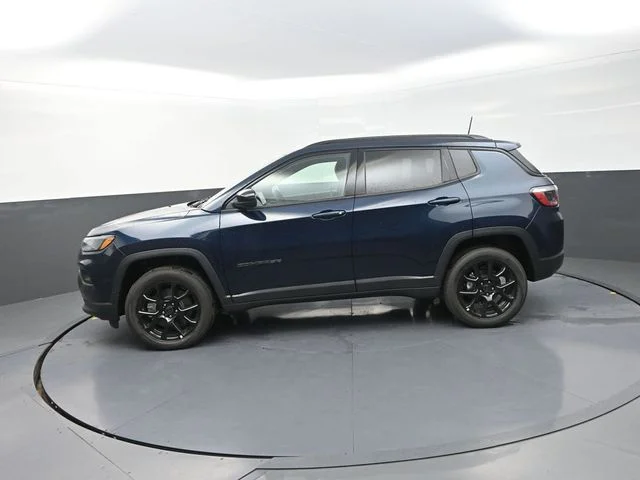 New 2026 Fathom Blue Pearl-Coat Exterior Paint Jeep Latitude image 6