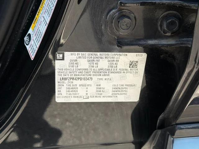 Used 2023 Black Buick Essence image 30