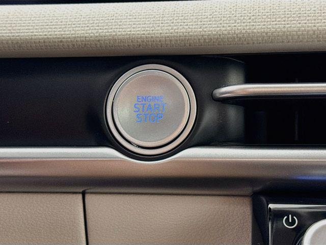 New 2026 Silver Hyundai SEL Premium FWD image 29