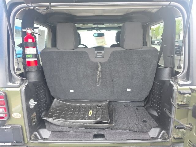 Used 2015 Green Jeep Sport image 21