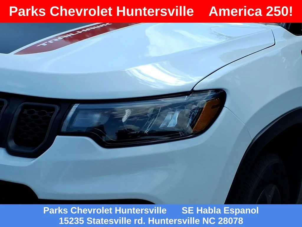 Used 2024 White Jeep Trailhawk image 27