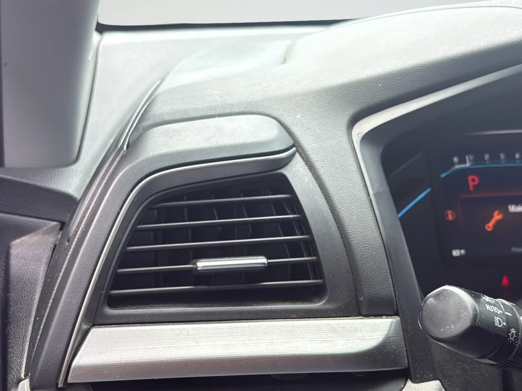 Used 2019  Honda EX-L image 32