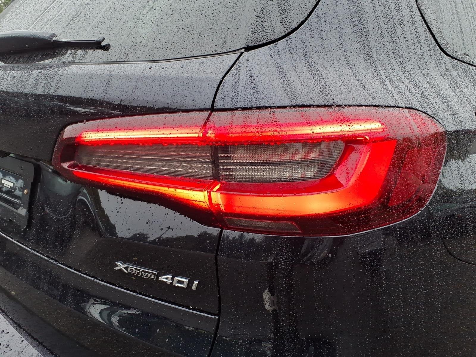 Used 2023 Carbon Black Metallic BMW xDrive40i image 13