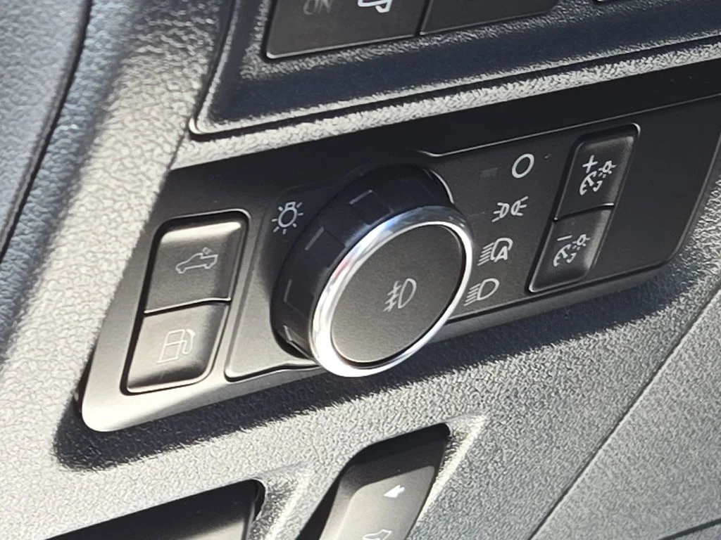 Used 2022 Gray Metallic Ford XLT image 33