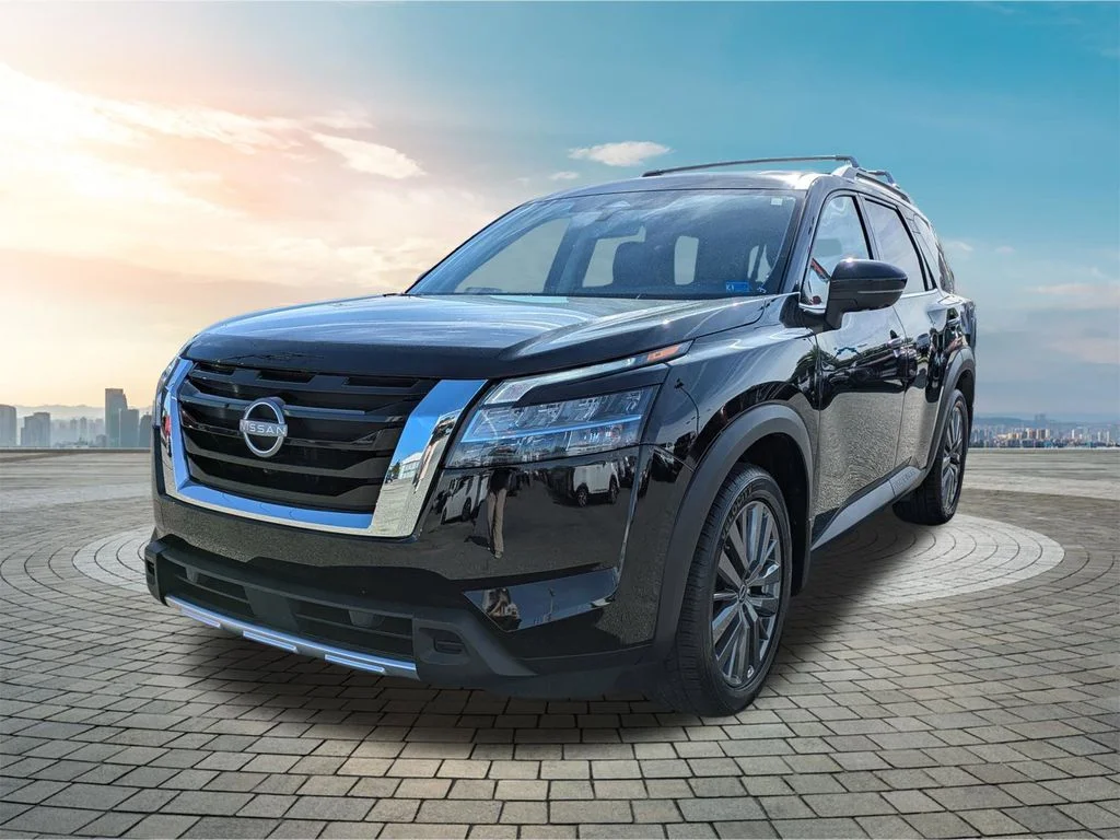 Certified Used 2024 Super Black Nissan SL image 9