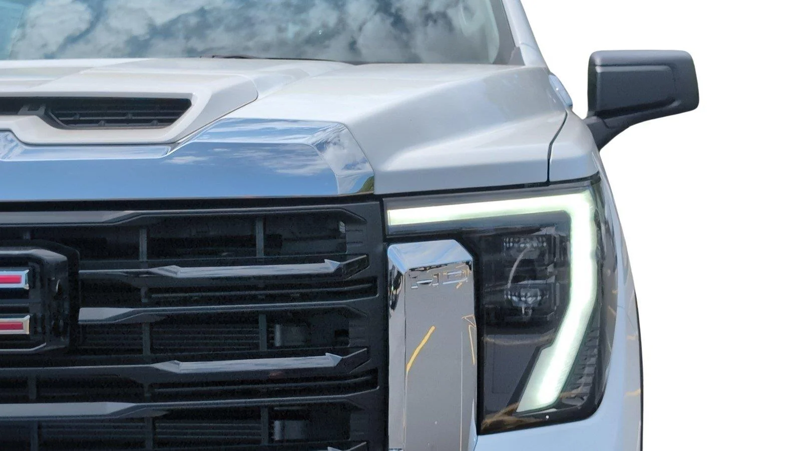 New 2026 Summit White GMC Pro image 13