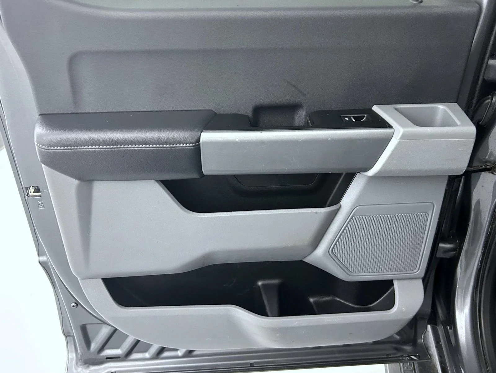 Used 2024 Gray Ford XLT image 20