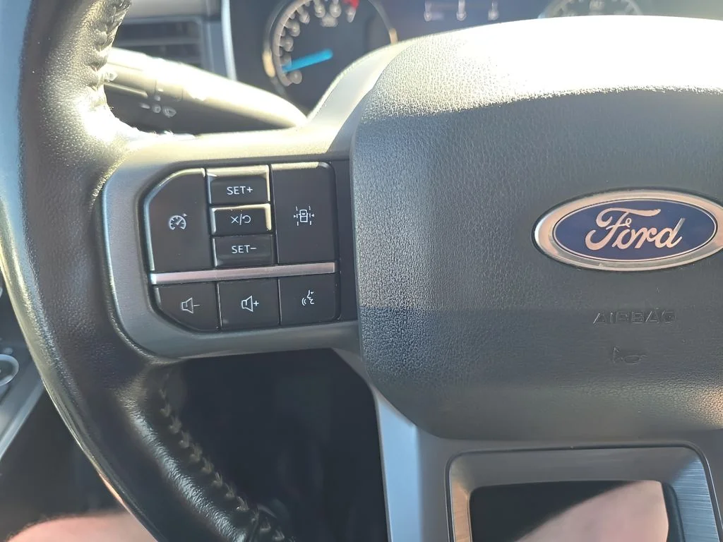Used 2021 White Ford  image 16