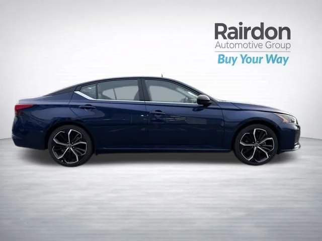 Used 2023 Deep Blue Pearl Nissan 2.5 SR image 8