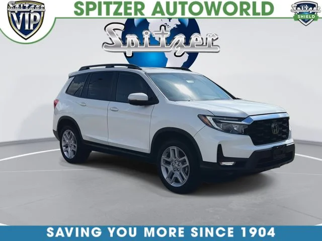 Certified Used 2024 White Honda EX-L image 2