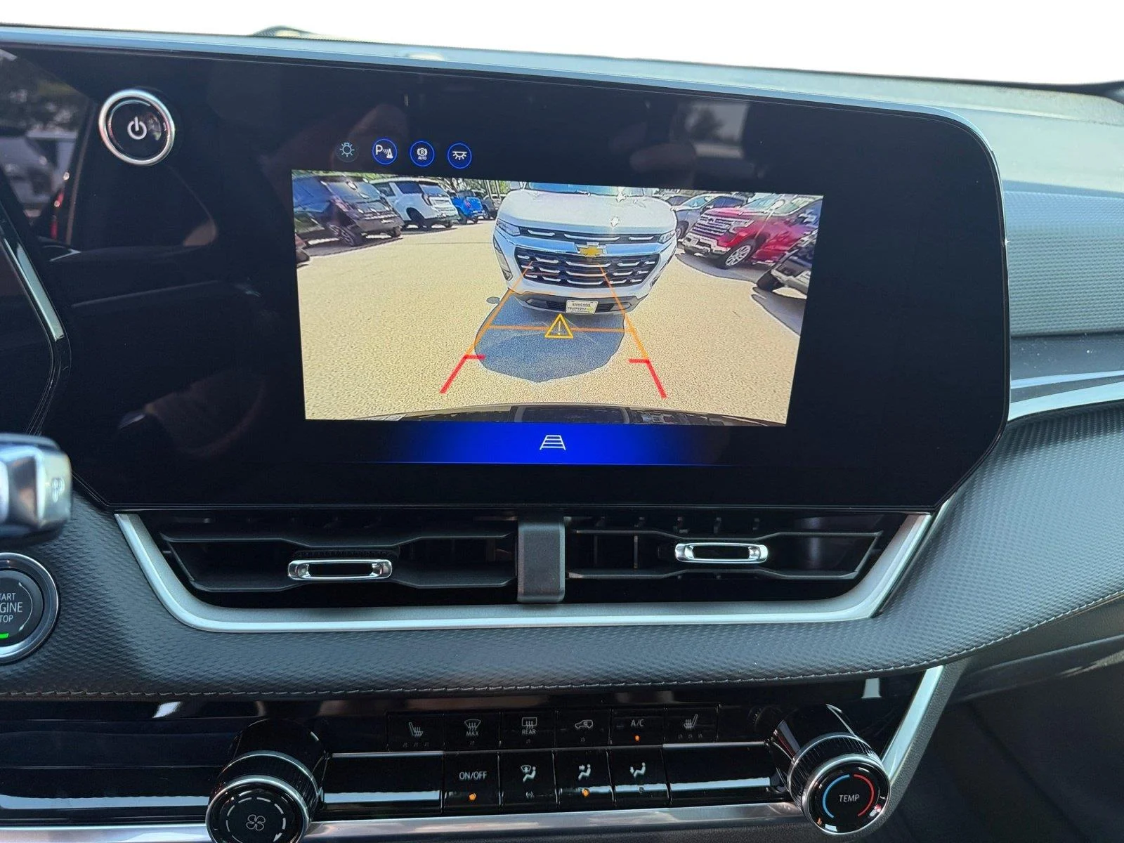 2027 Chevrolet Equinox LT - Photo 20
