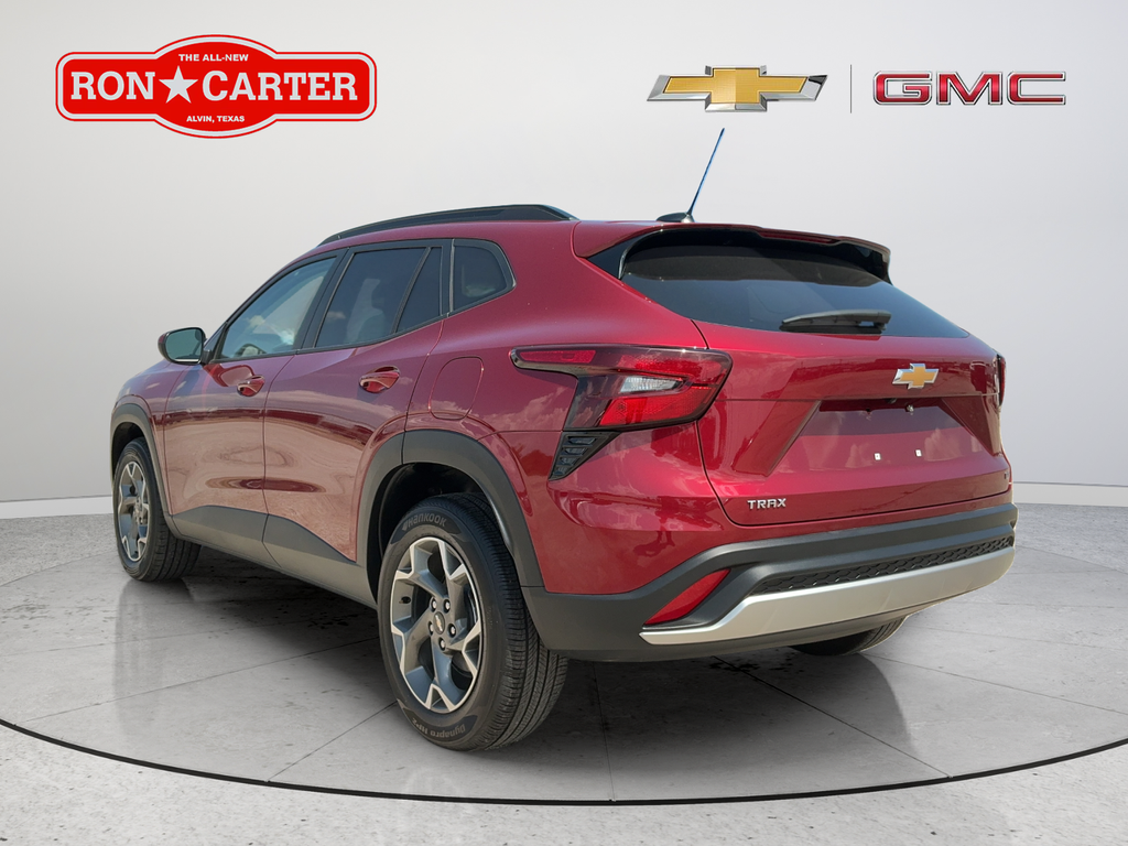 Used 2025 Red Chevrolet LT image 4