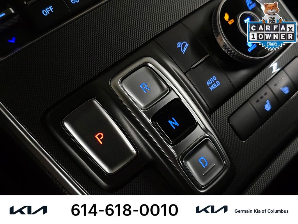 Used 2022 Black Hyundai Blue image 23
