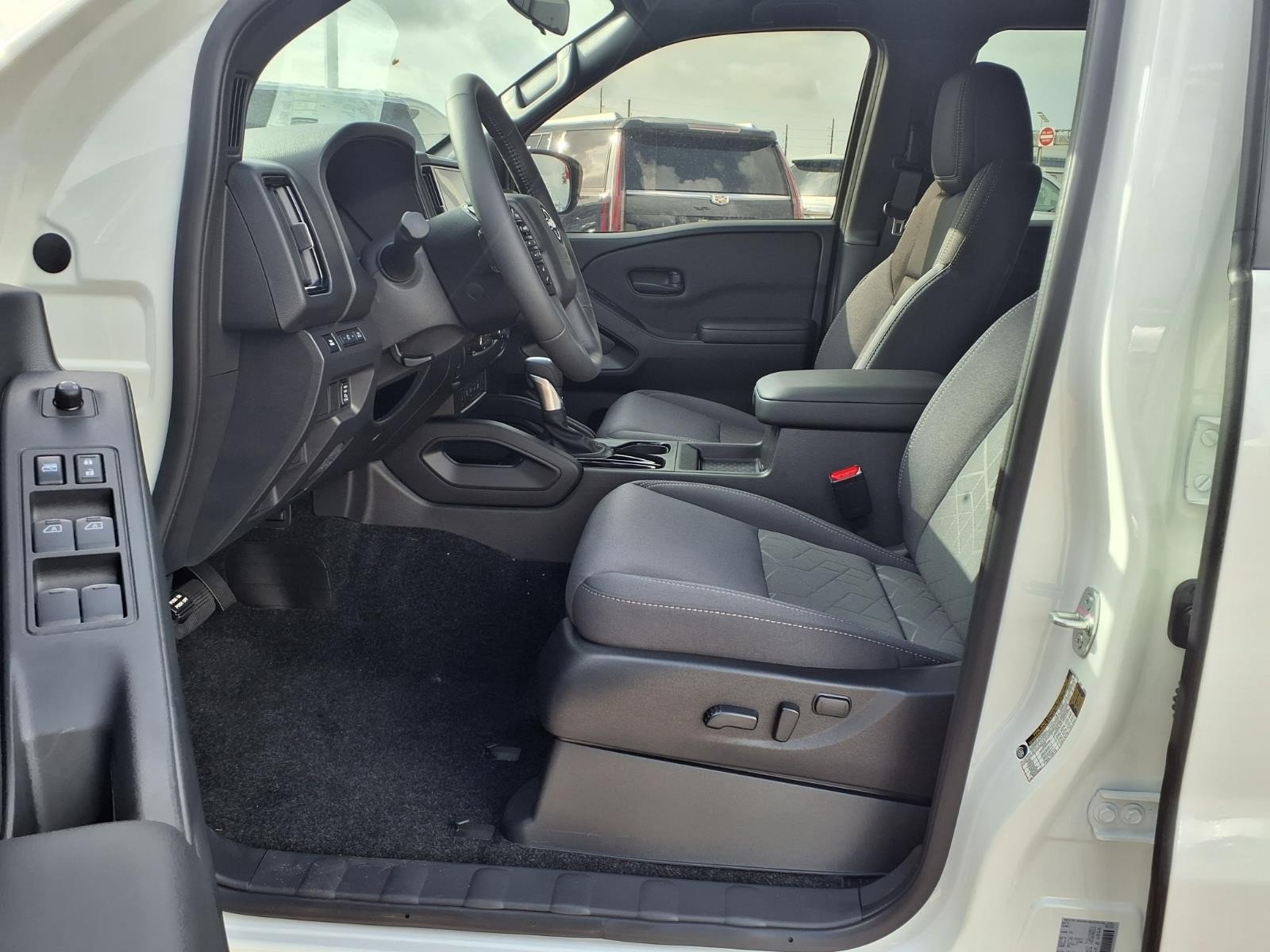 2026 Nissan Frontier Crew Cab SV - 11