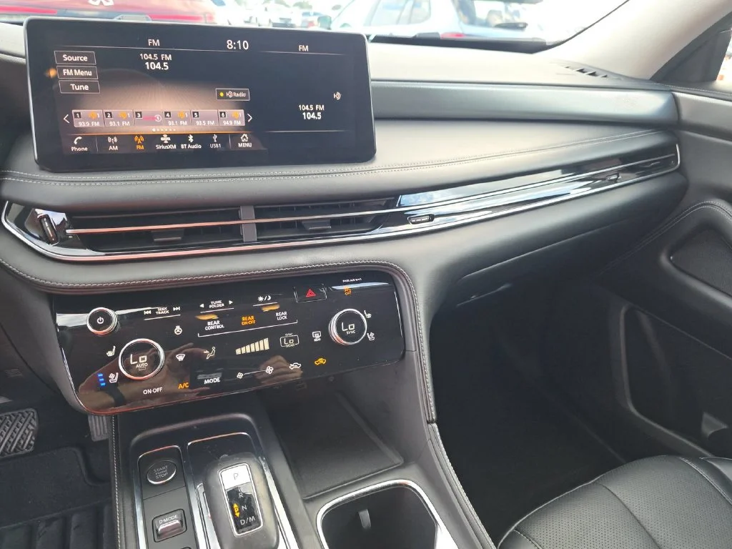 Certified Used 2023 Black INFINITI LUXE image 6