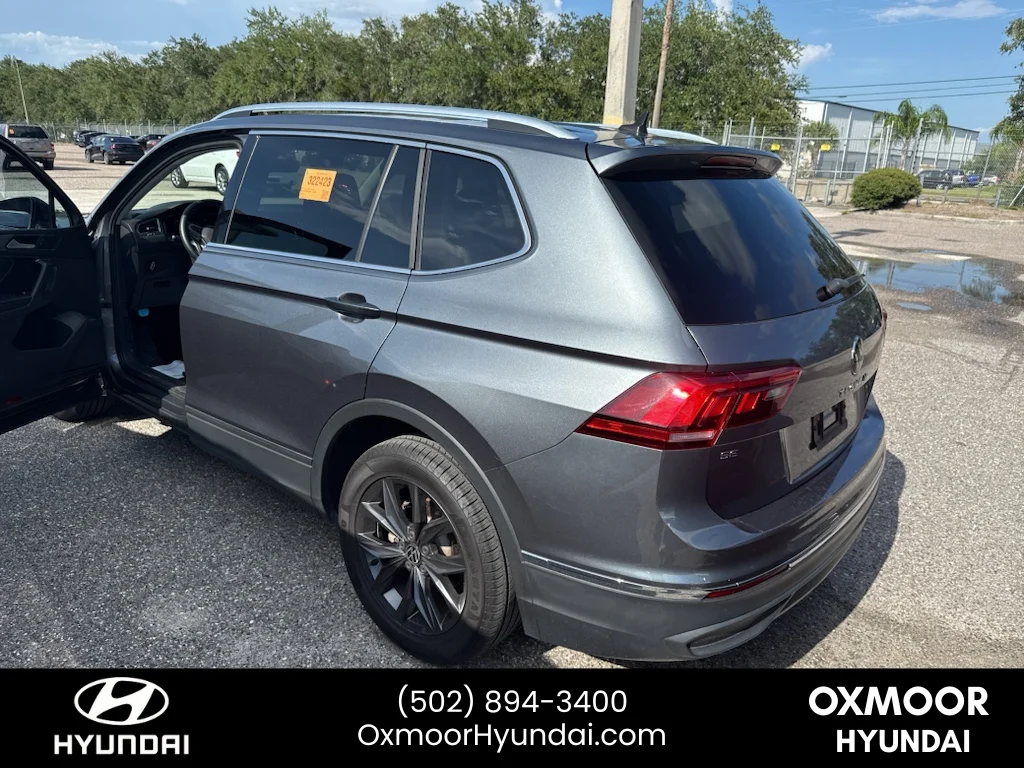 Used 2022 Platinum Gray Metallic Volkswagen SE image 8