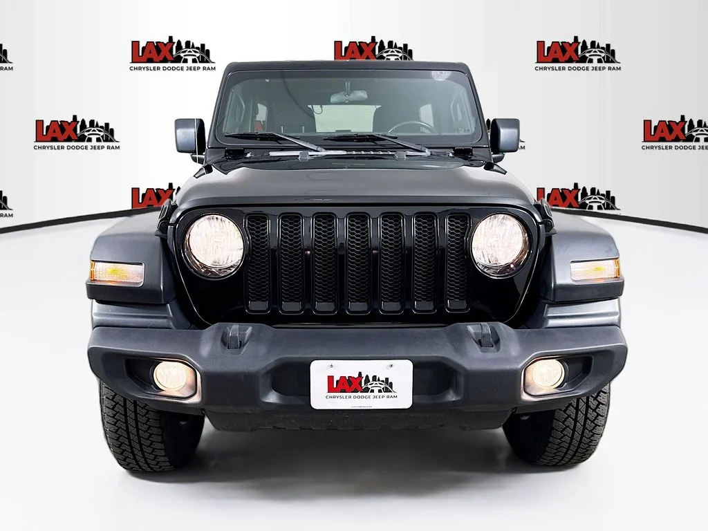 Used 2022 Black Jeep Unlimited Sport Altitude image 2