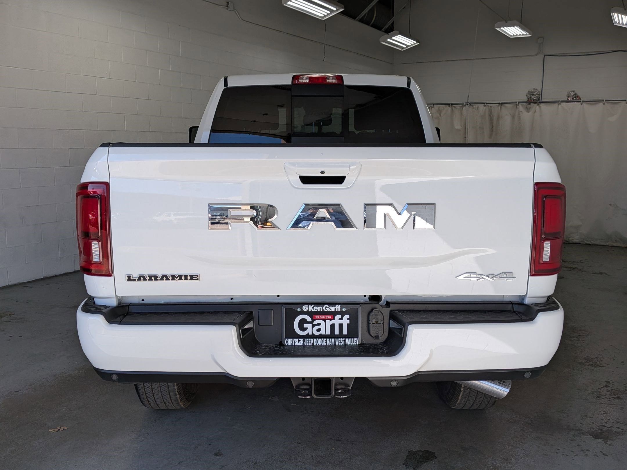 New 2026 Bright White Clear-Coat Exterior Paint RAM Laramie image 4
