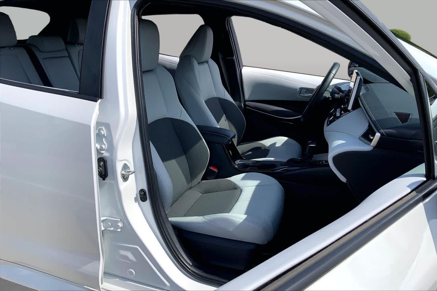 Used 2024 Wind Chill Pearl Toyota XSE image 9