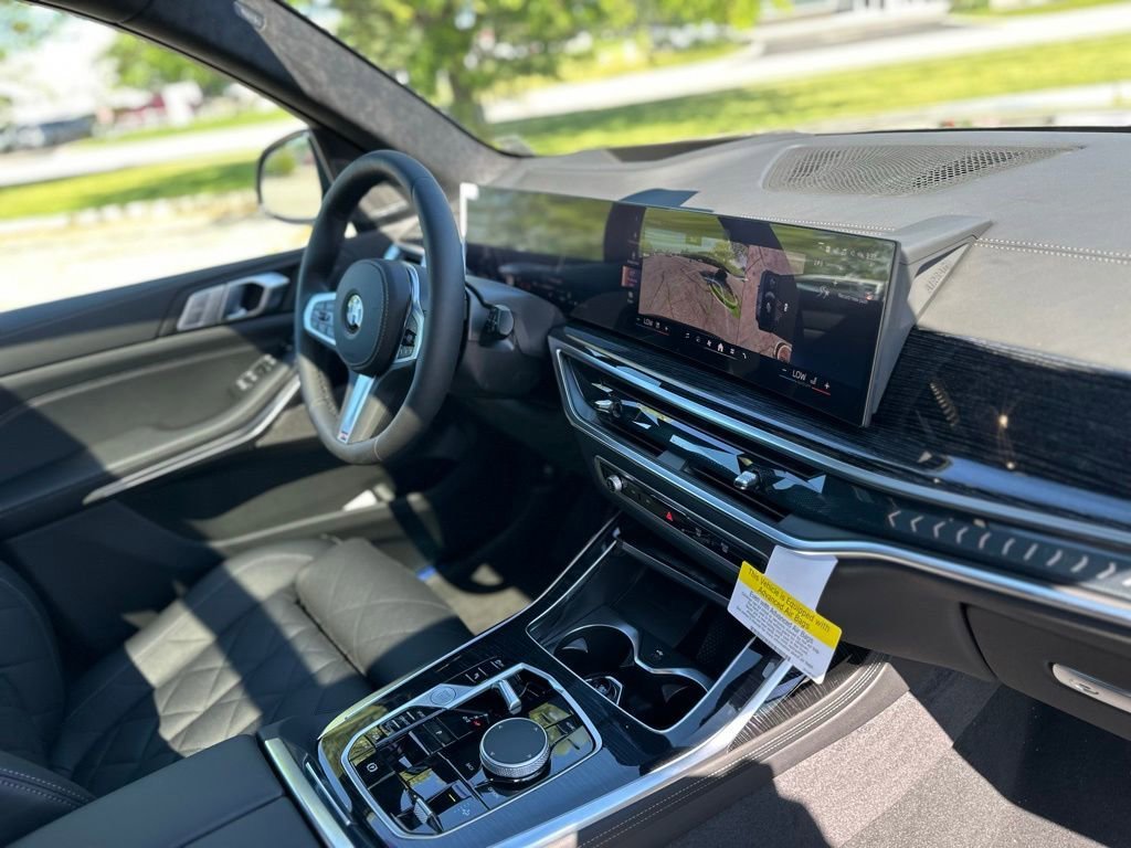 New 2027 Black Sapphire Metallic BMW xDrive40i image 27