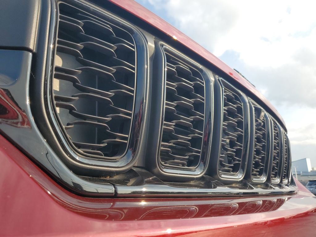 Used 2025 Red Jeep Limited image 6