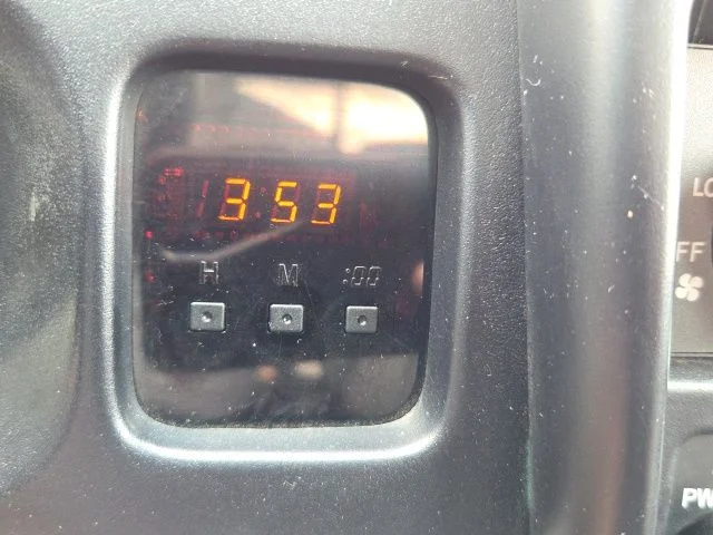 Used 2004 Gray Toyota PreRunner image 26