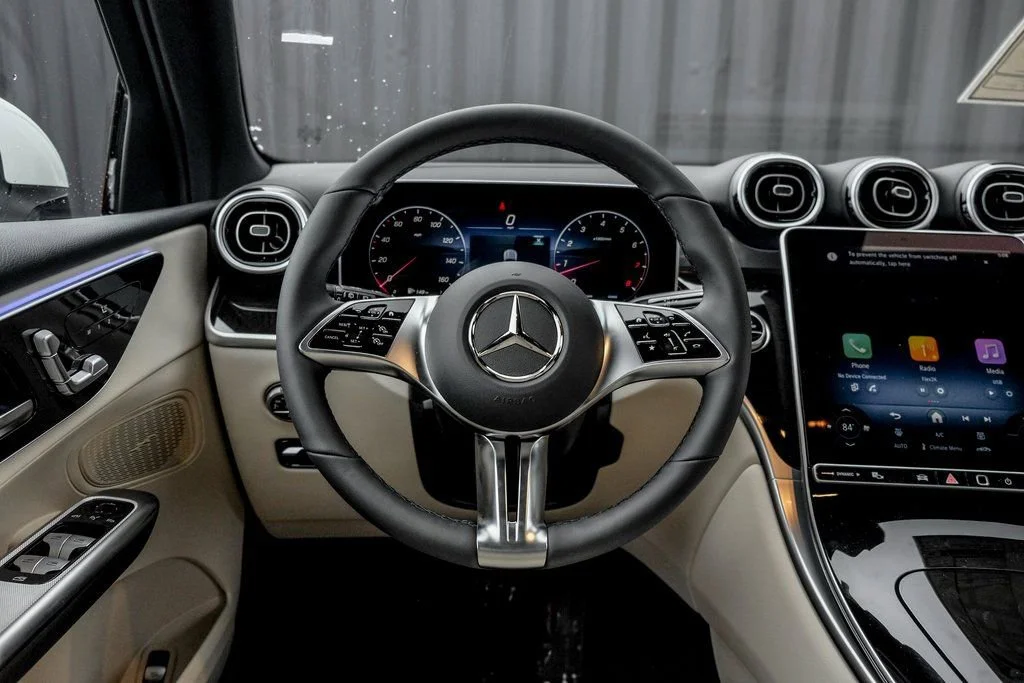 New 2026 Polar White Mercedes-Benz GLC 300 image 49