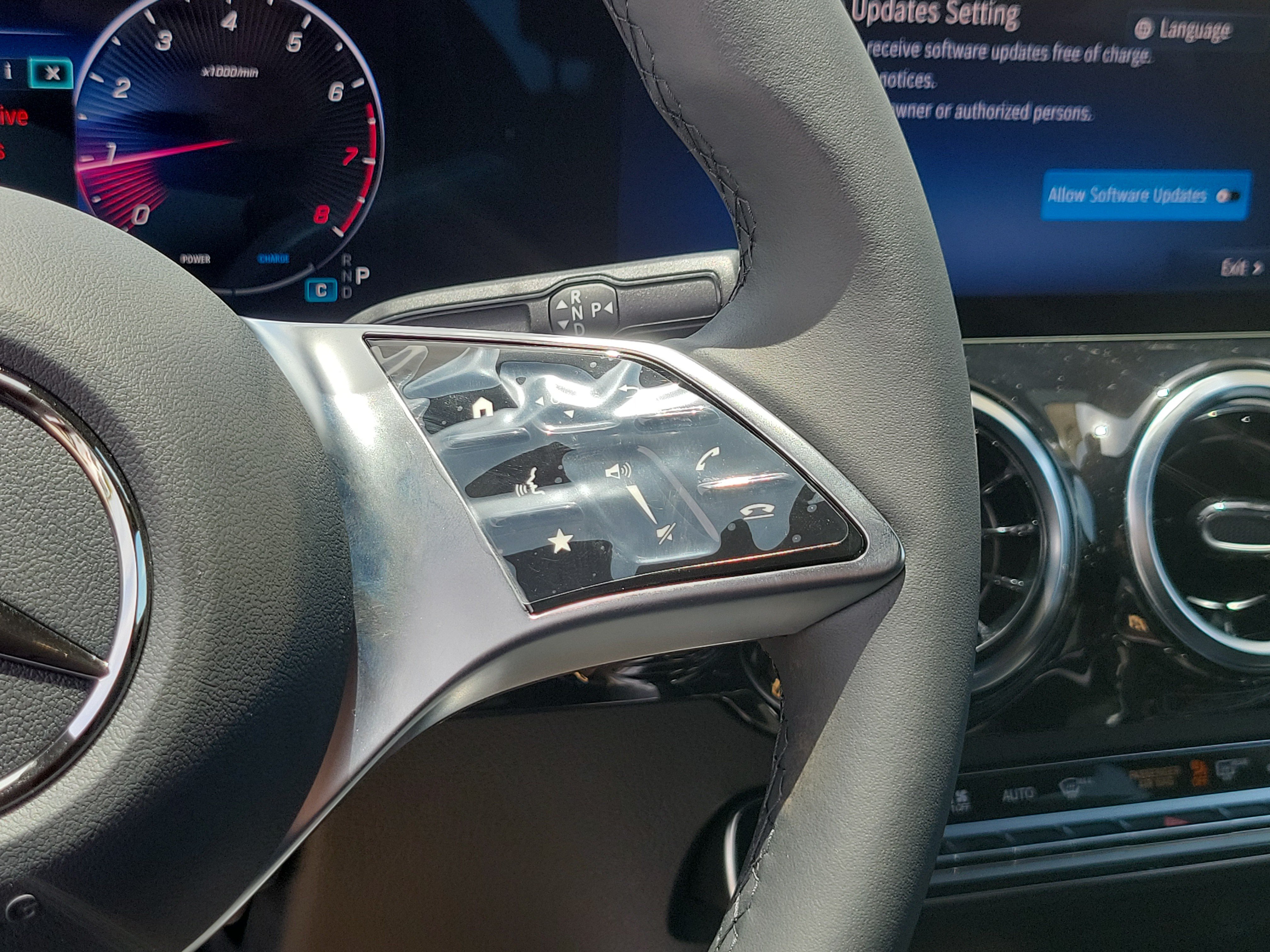 New 2026 Mountain Grey Metallic Mercedes-Benz GLA 250 image 47