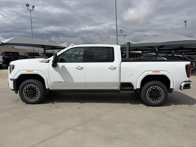 New 2026 White GMC AT4 image 4