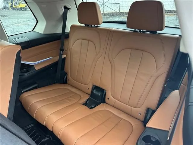 2021 BMW X7 40i - Photo 21