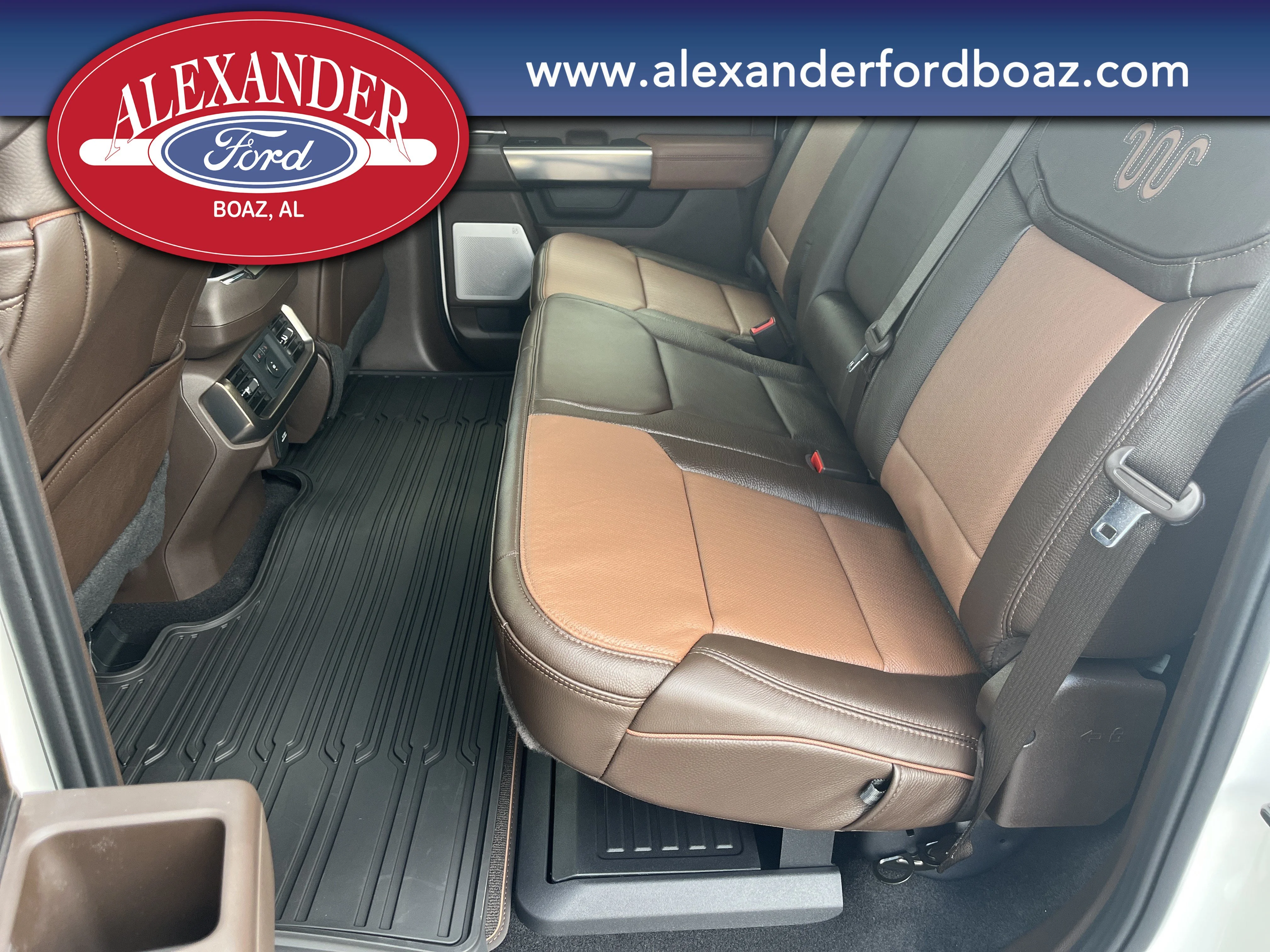 New 2026 Star White Metallic Tri-Coat Ford King Ranch® image 16