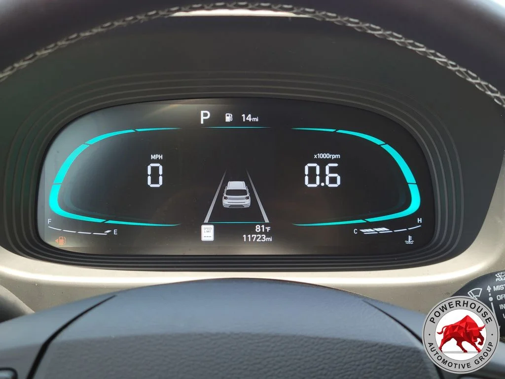 Used 2025 White Hyundai Limited image 34