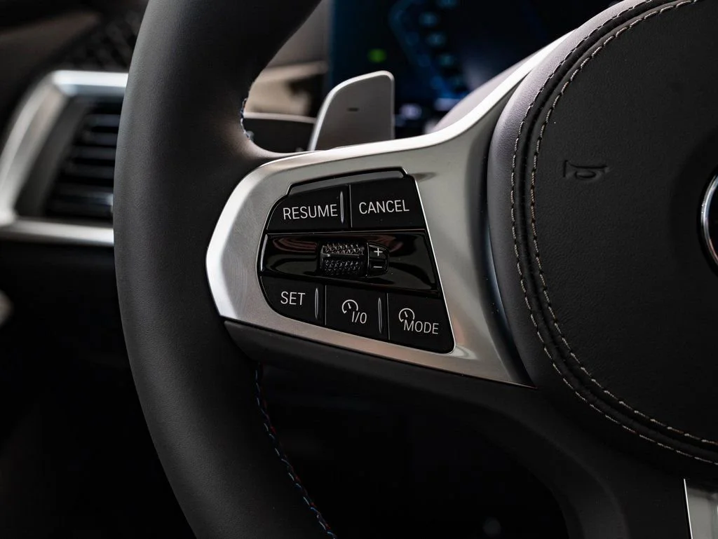New 2026 Carbon Black Metallic BMW M60i image 31