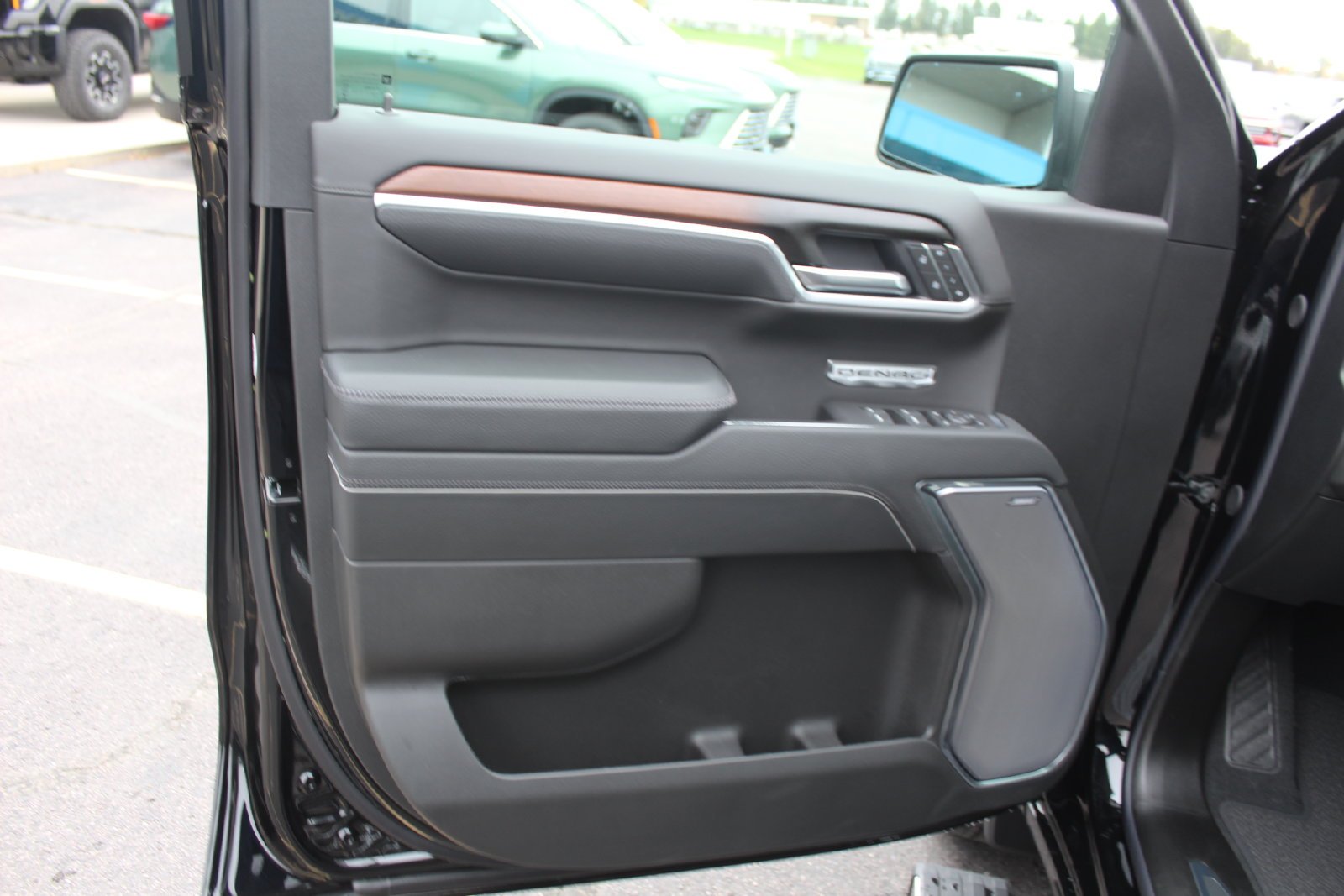 2026 GMC Sierra 1500 Denali - Photo 10