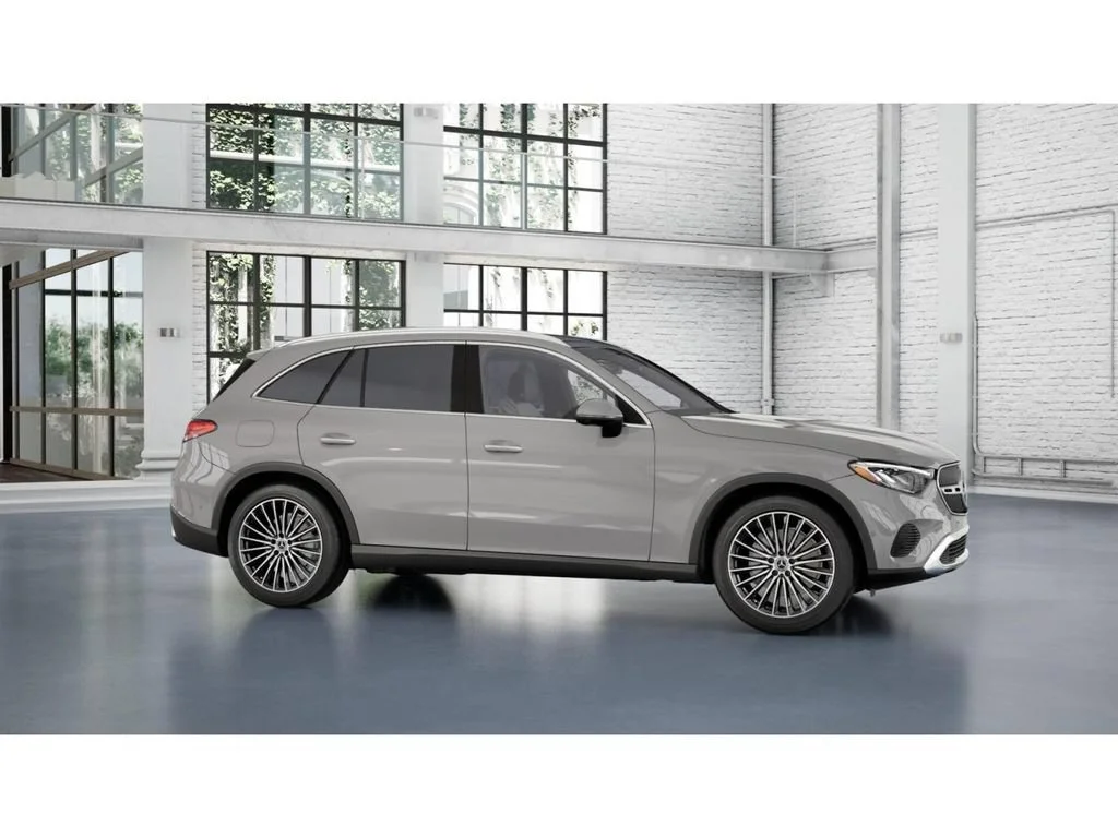 New 2027 White Mercedes-Benz GLC 300 image 46