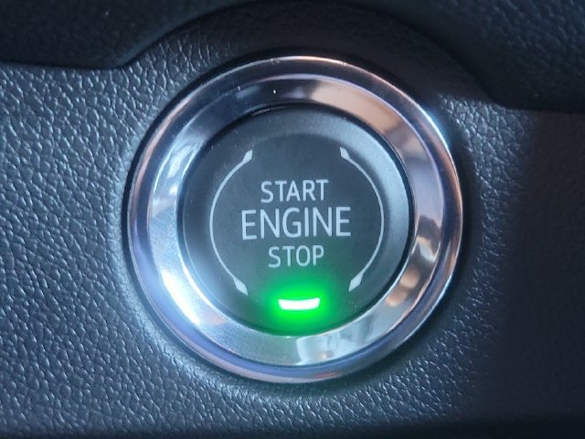 New 2027 Polar White Tricoat Chevrolet LT image 12