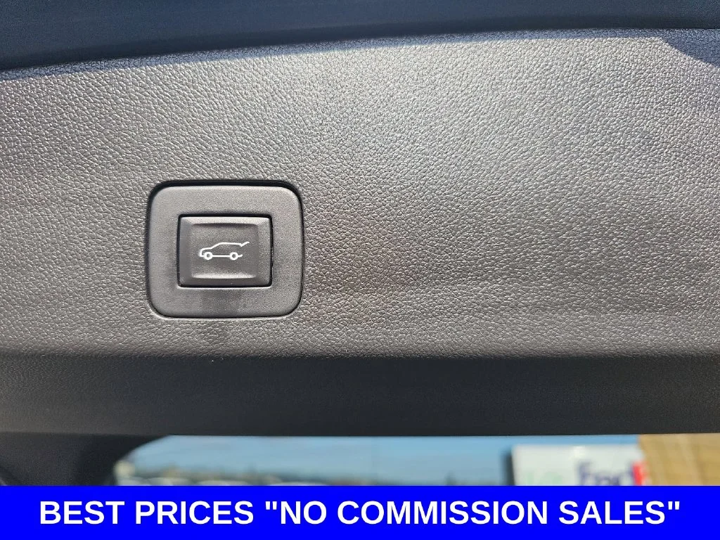 Used 2024 Blue Buick Avenir image 13