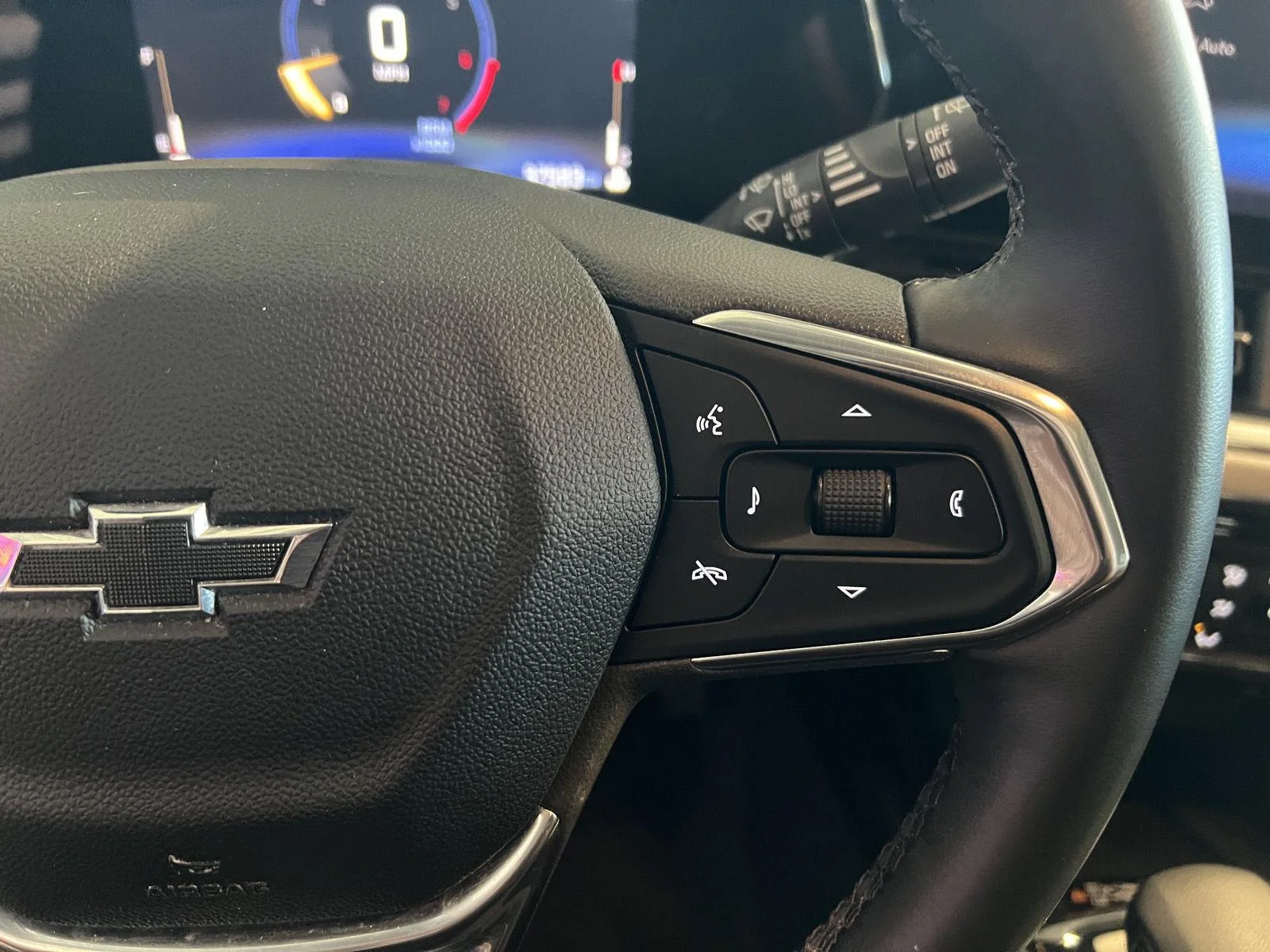 Used 2024 Crimson Metallic Chevrolet ACTIV image 20