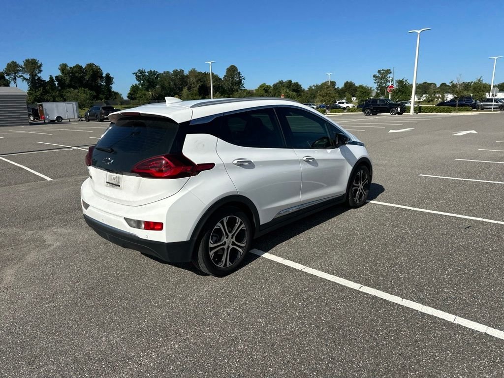Used 2020 White Chevrolet Premier image 5
