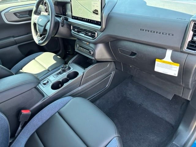 New 2026 Velocity Blue Metallic Ford Outer Banks® image 22